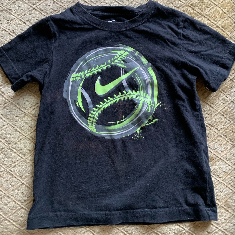 Boys Nike t-shirt